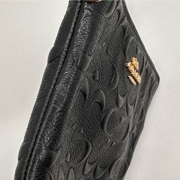 Coach Signature Black Leather Wristlet Wallet Embossed Logo Gold Hardware EUC - Picture 3 of 7